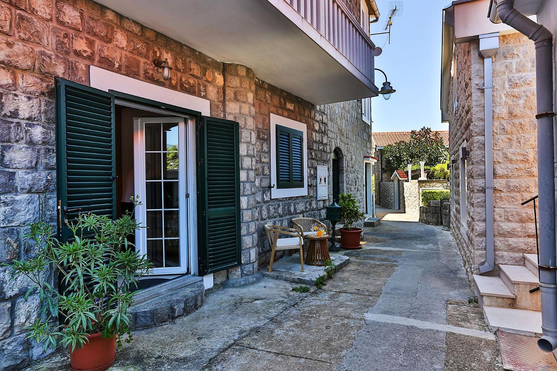 Casa Brilla Apartment Tivat Exterior photo